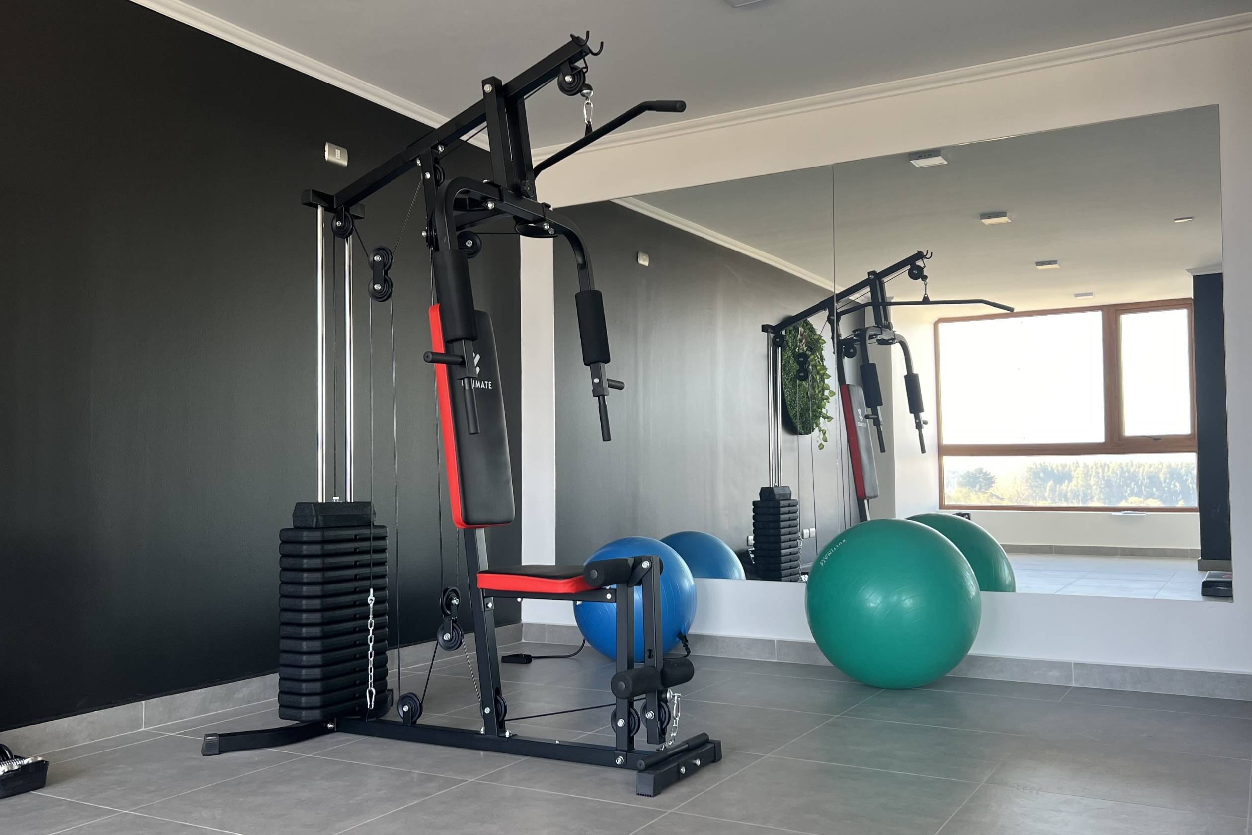 Gimnasio equipado